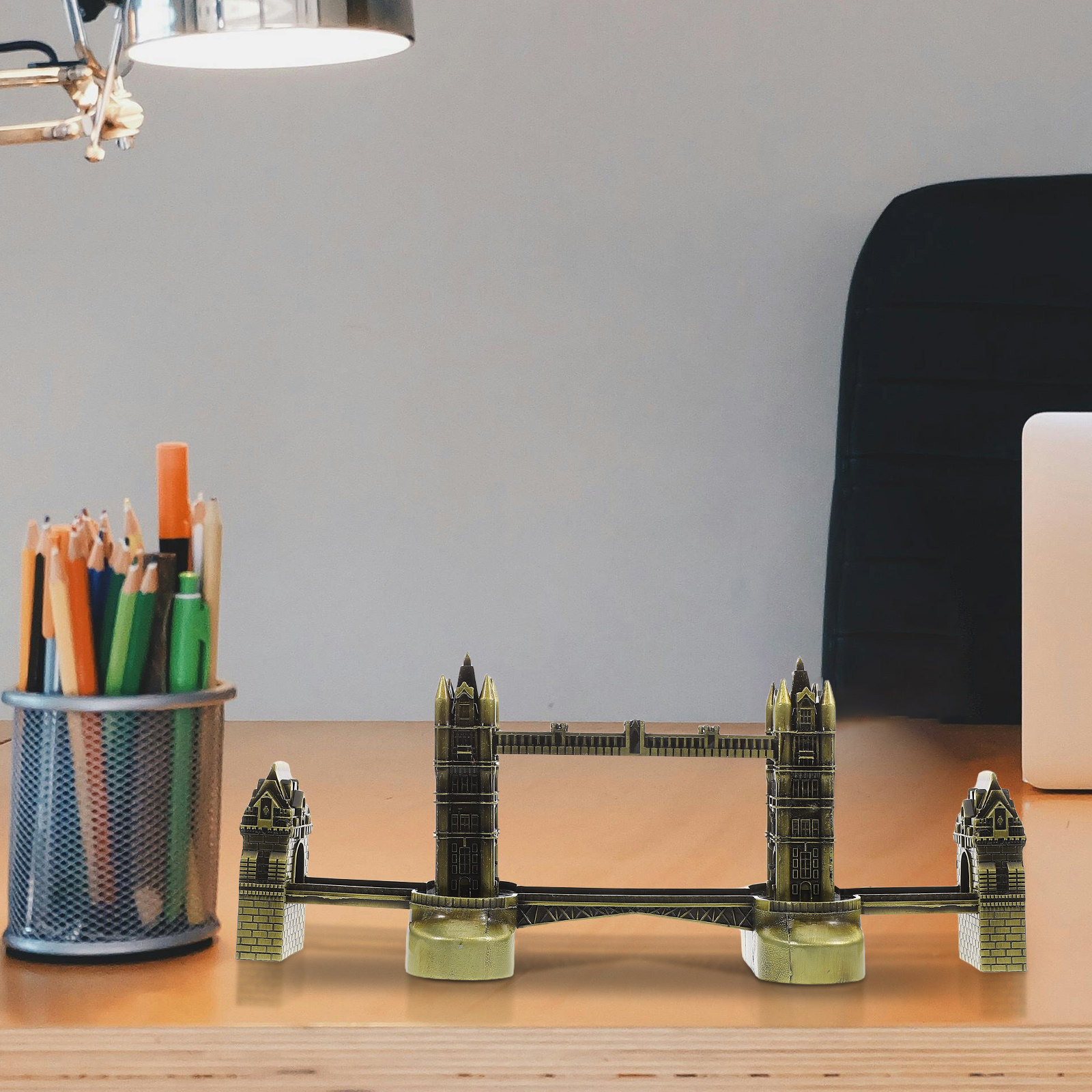 تمثال جسر لندن المعدني، تحفة ف - مراجعة Home Office London وسعره